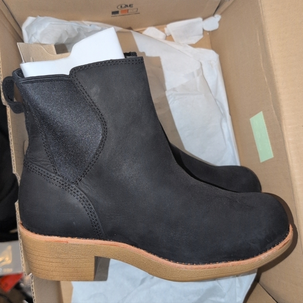 Worx By Red Wing Black Women's Ankle Boots Size 5 - Picture 3 of 4